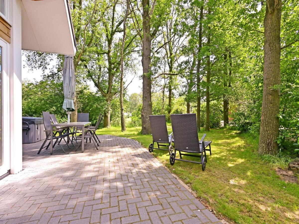 Exquisite Holiday Home In Reutum With Sauna Beekdorp Bagian luar foto